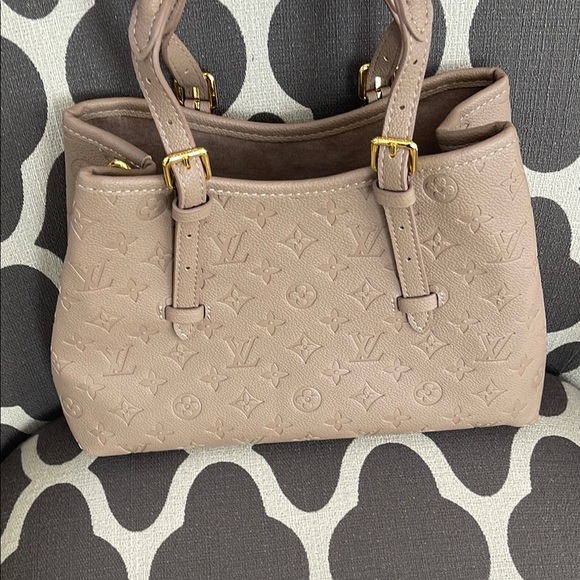 LOUIS VUITTON BABYLONE TOTE PM IN TAUPE - Picture 6 of 13
